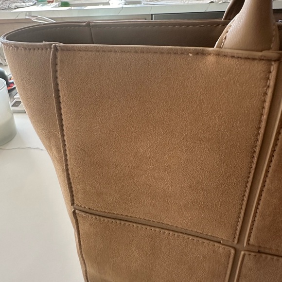 NWOT cute brown “sueded” bag from H&M - Picture 2 of 8